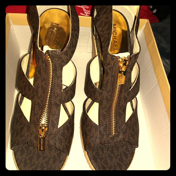 Michael Kors Wedges worn once. - Picture 1 of 5